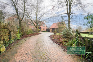 Photo 43- click for photo gallery